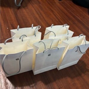 Apple AirPod Gen 4 With ANC